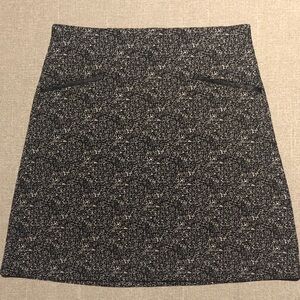 ROZ & ALI Stretch Skirt Black White M